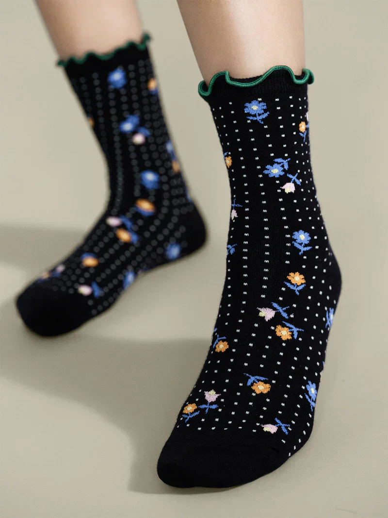 Dottie Floral Crew Black - Image 2