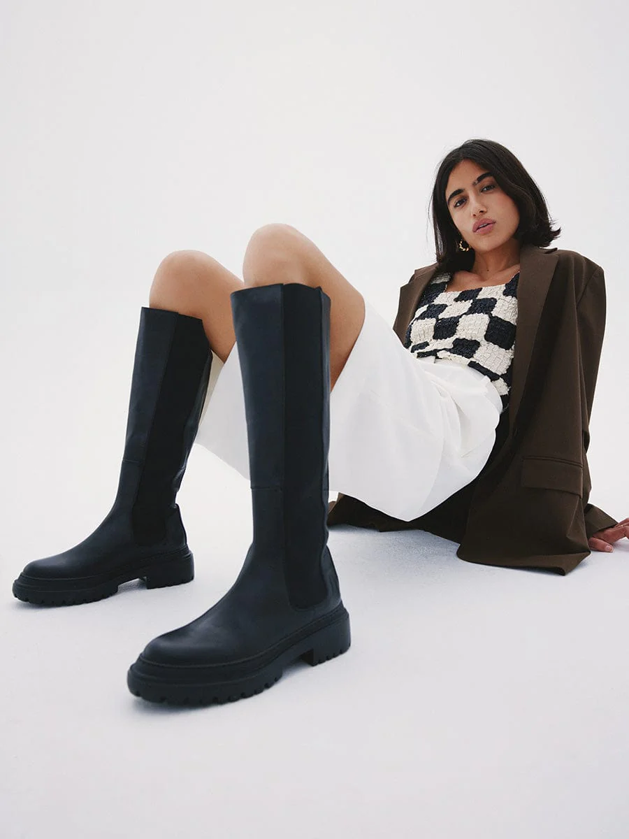 Monza Black Unlined Boot - Image 2