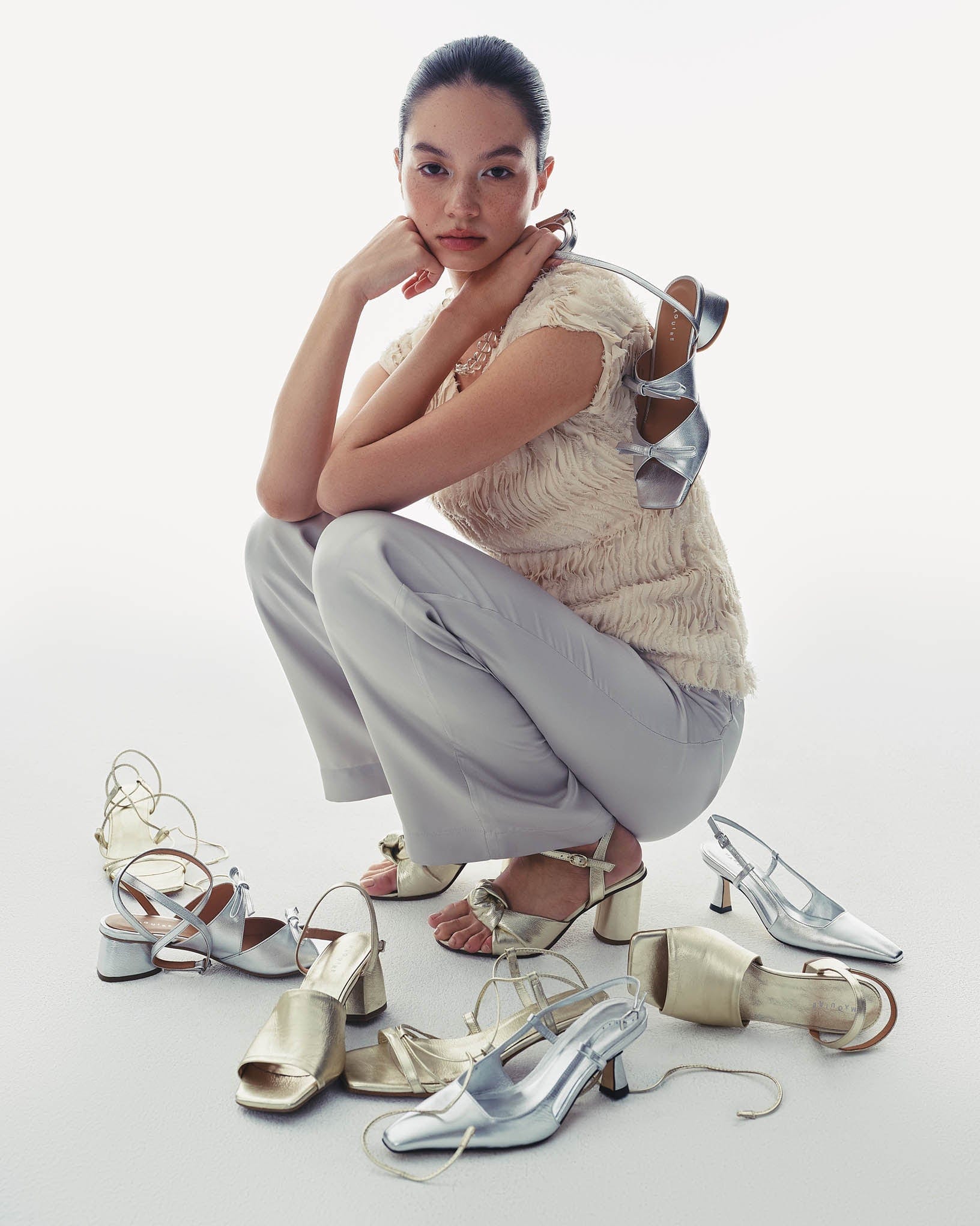 Noto Gold Heel - Image 2