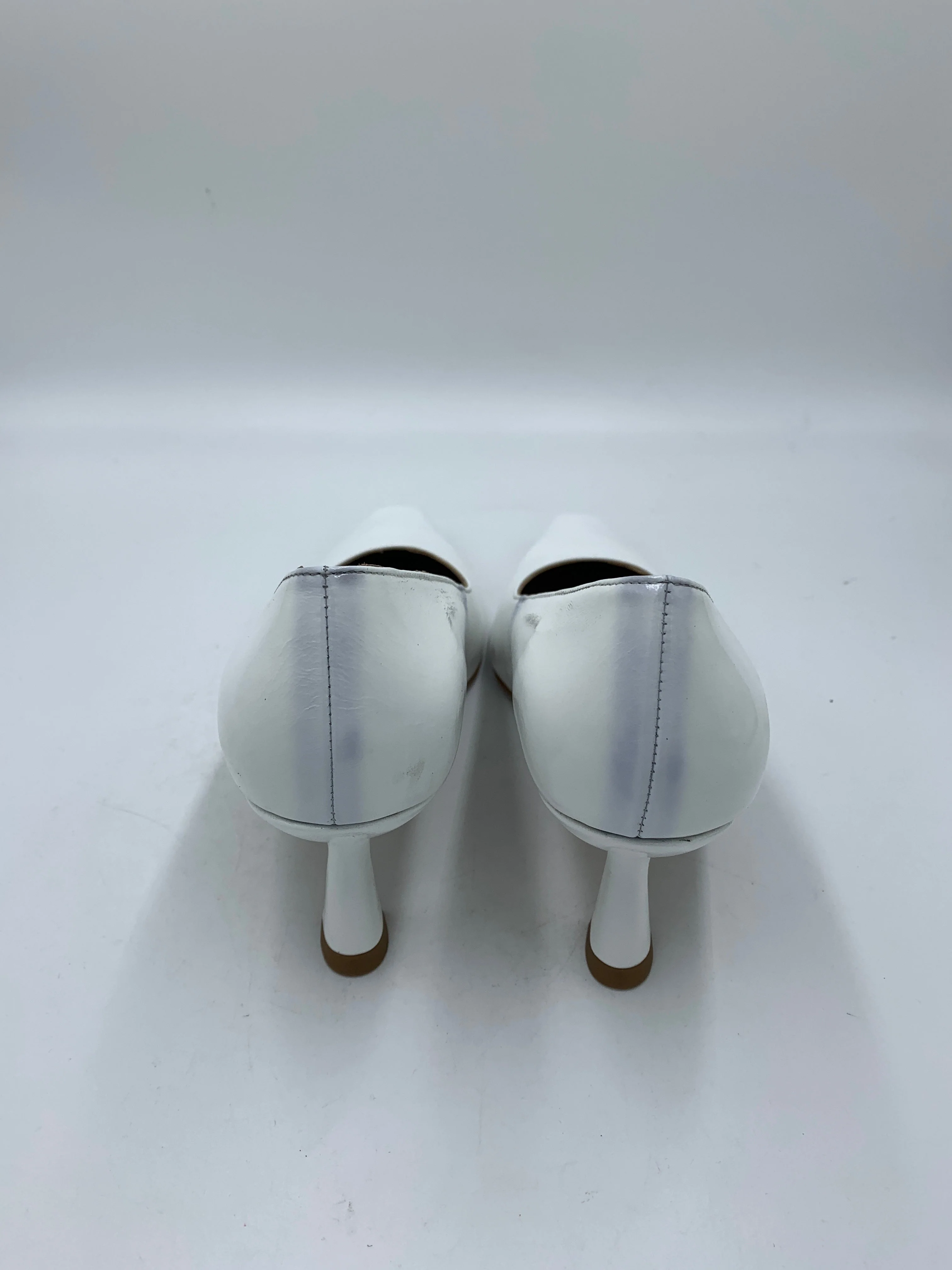Sample Navia White 38 - Image 2