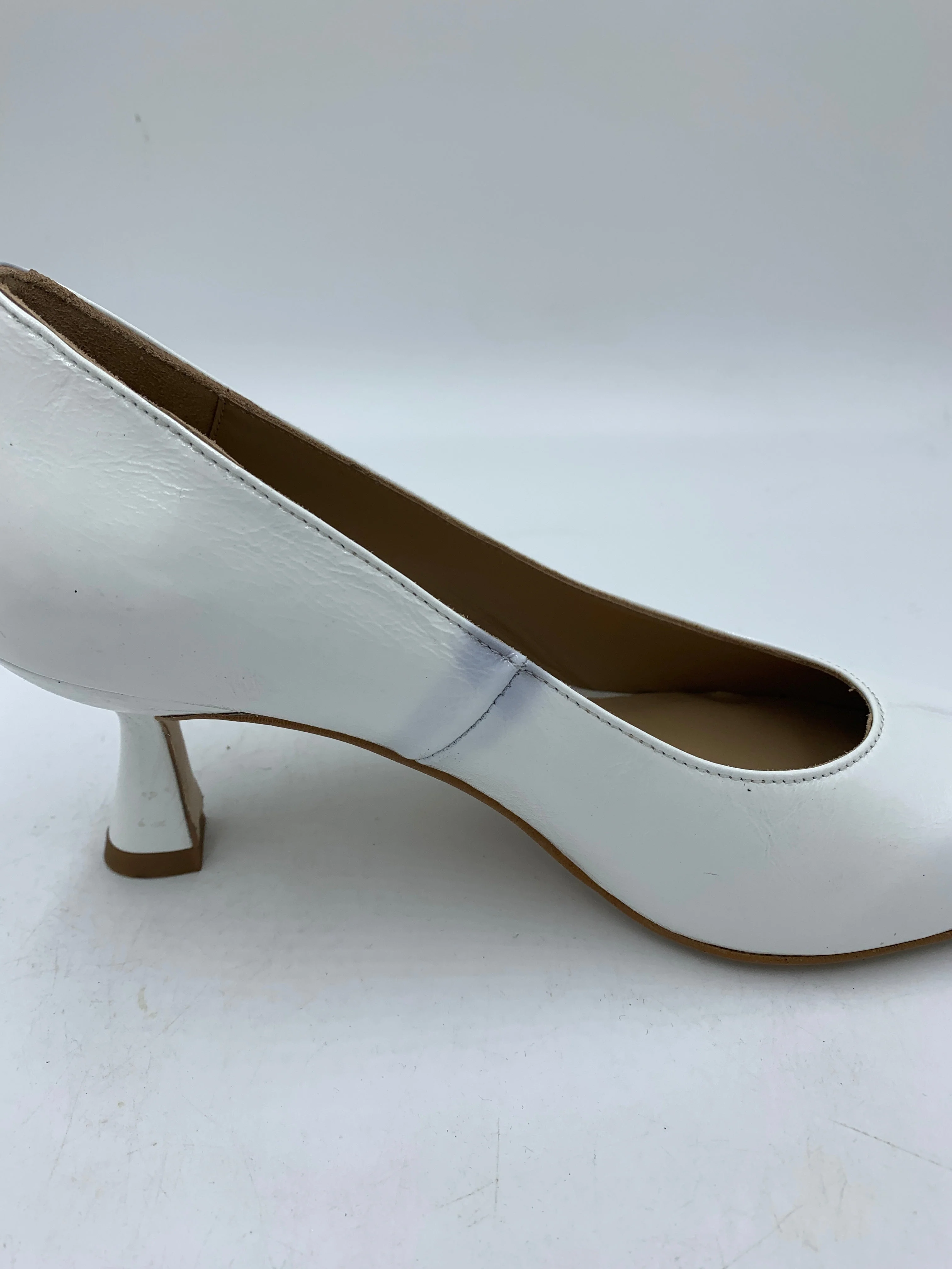 Sample Navia White 38 - Image 4