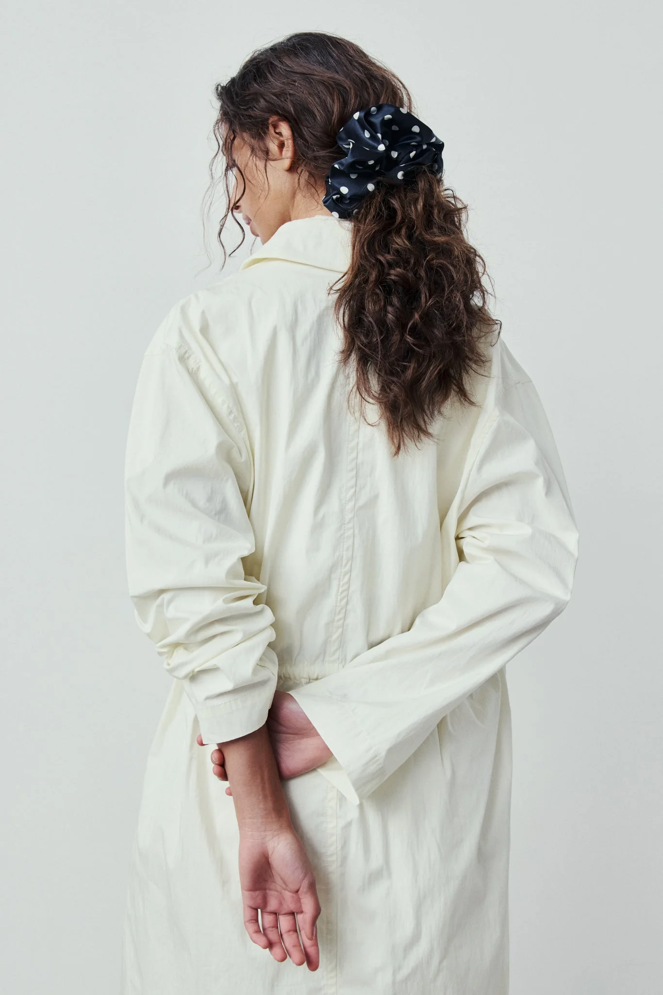 Scrunchie Dots Black - Image 2